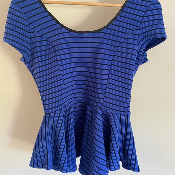 Xhilaration peplum top M - Picture 3 of 6